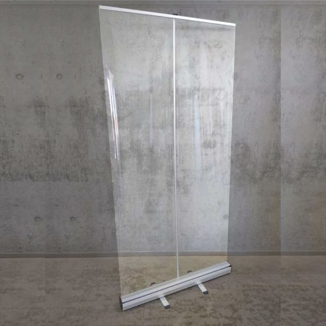 Free standing sneeze guard screen