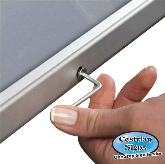 LOCKABLE  Aluminium 32mm Snapframes A3